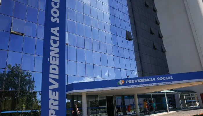 Fila do INSS Tem Menor Volume em 21 Meses
