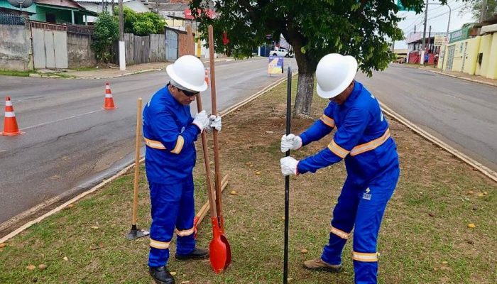 O secretário Tony Roque destacou que as obras reforçam o compromisso do prefeito em transformar...