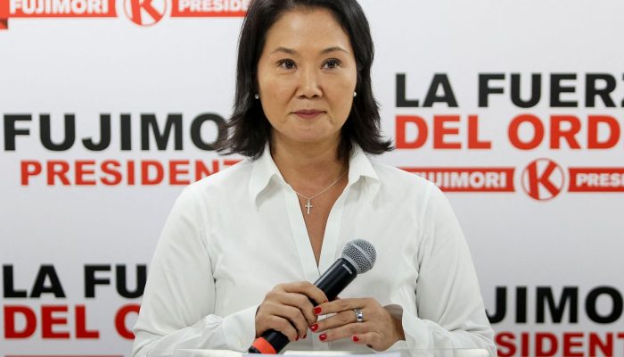 Keiko Fujimori SE Aproxima da Presidência do Peru; Sánchez Convoca Protestos