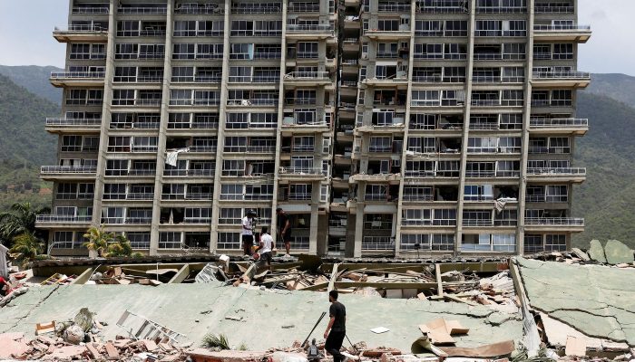 Terremotos na Venezuela Deixam Mais de 900 Mortos