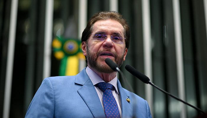 Senador Quer PIX na Constituição e Ignora Urgências da Amazônia