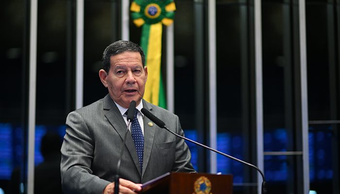 Mourão Cobra STF: o que Acontece com Os Condenados Pelo 8 de Janeiro?