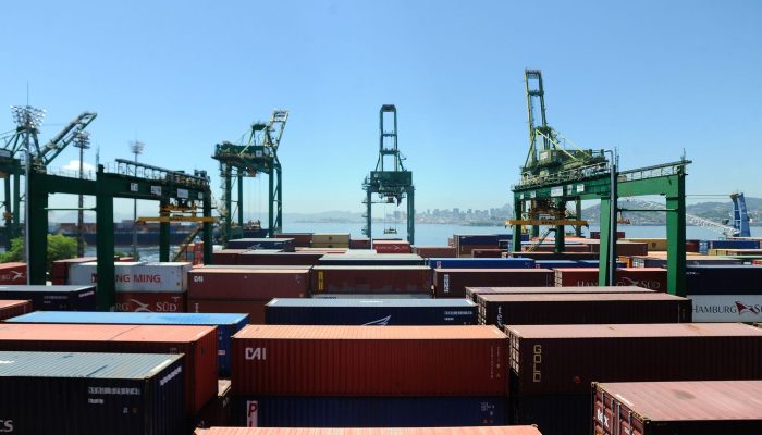 Brasil e EUA Marcam Reunião para Debater Tarifas de Importação