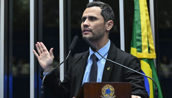 REPUBLICANOS Lança Cleitinho ao Governo de Minas Gerais Após Recuo