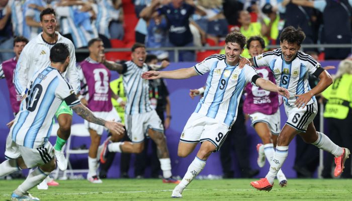 Argentina Avança na Copa com Golaço e Mística Sul-americana