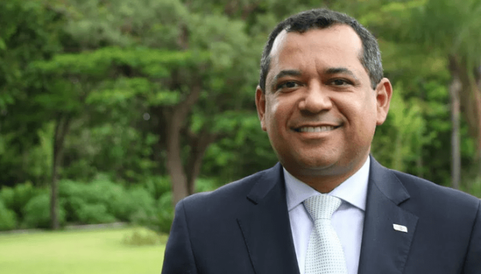 Ministro da Agricultura Delega Gratificação a Secretário-executivo