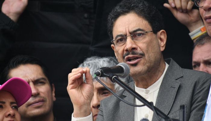 Colômbia: Congressista Acusa Novo Presidente de Ser “agente dos EUA”