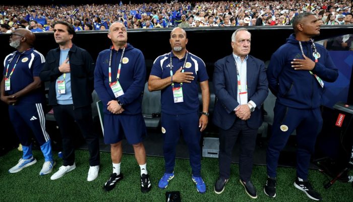 Técnico de Curaçao, Aos 78 Anos, É o Mais Velho a Comandar Seleção em Copa