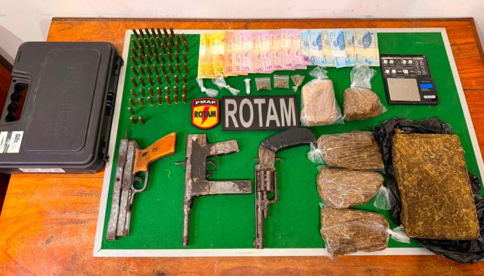 PM Apreende Drogas e Armas em Fuga de Suspeitos no Zerão