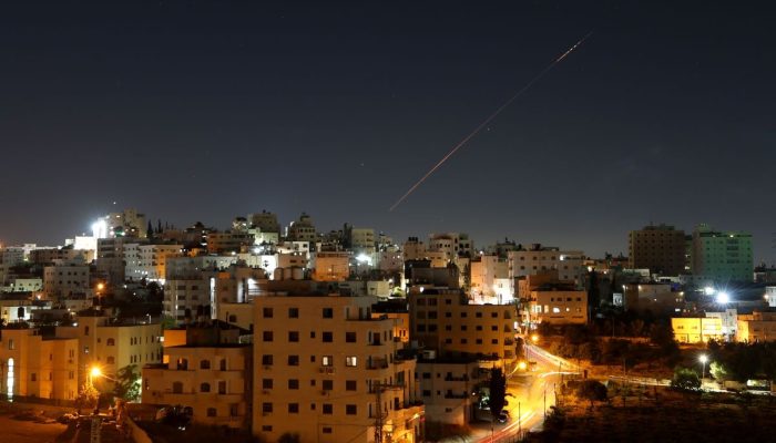 Iêmen Dispara Mísseis Contra Israel; Sirenes Alertam Tel Aviv