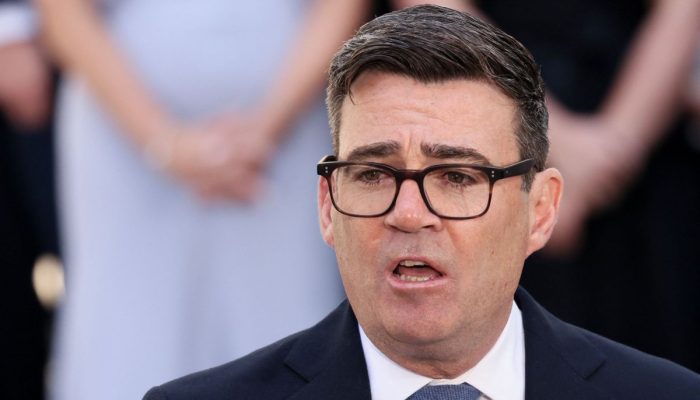 Andy Burnham Limita Preço de Ônibus no Reino Unido