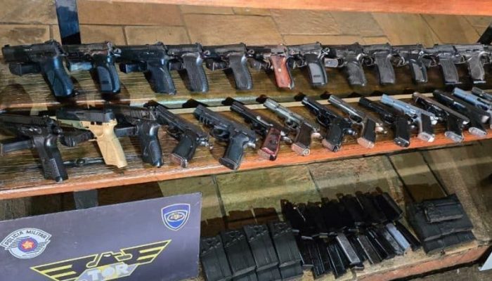Fundo Falso em Carro Apreende 33 Armas Vindas do Paraguai em Sp
