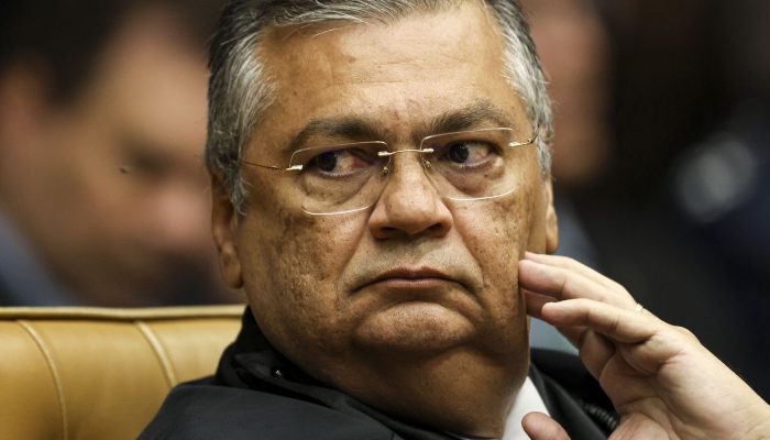 Dino Mantém Remoção de Vídeos Ofensivos de Vereador do AM