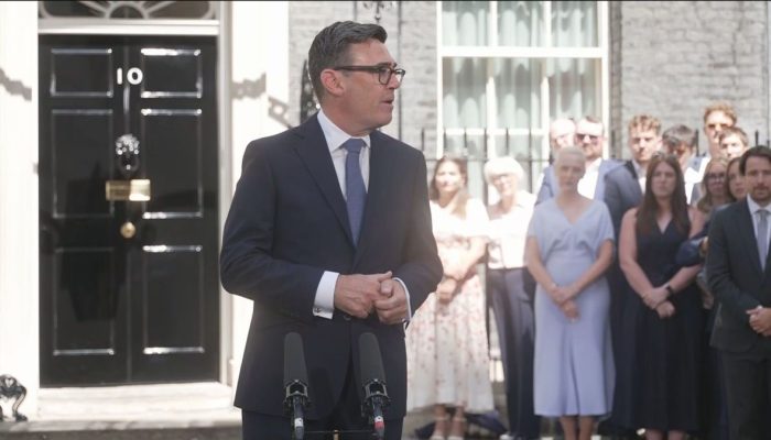 Reino Unido: Burnham Anuncia Corte de Impostos na Conta de Luz