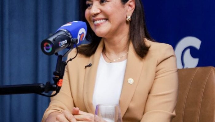 Mailza Assis garantiu que pretende realizar ainda mais entregas durante o ano e continuar com as ...