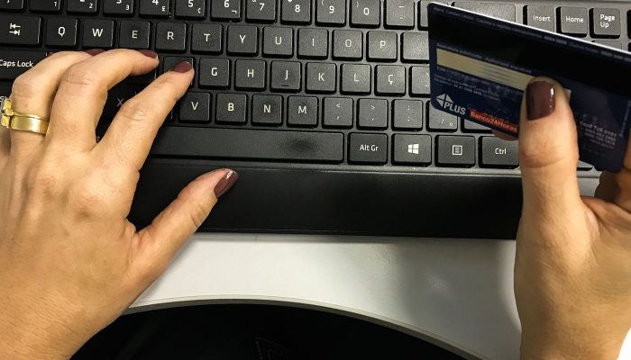Governo Regulamenta Comércio Eletrônico em Compras Públicas Federais