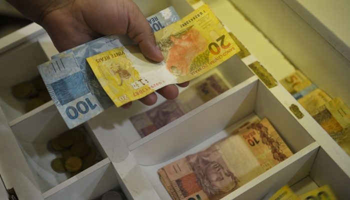 Caixa Finaliza Pagamento do Bolsa Família de Junho