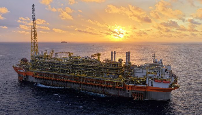 Navio-plataforma da PETROBRAS Atinge Pico de Produção no Pré-sal