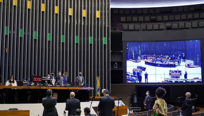 Dino Intima Partidos a Explicar Interferência em Emendas Parlamentares