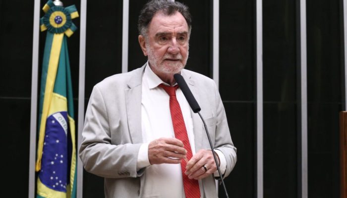 PSOL Retoma Apoio a Patrus Ananias Após Recusa de Kalil em MG