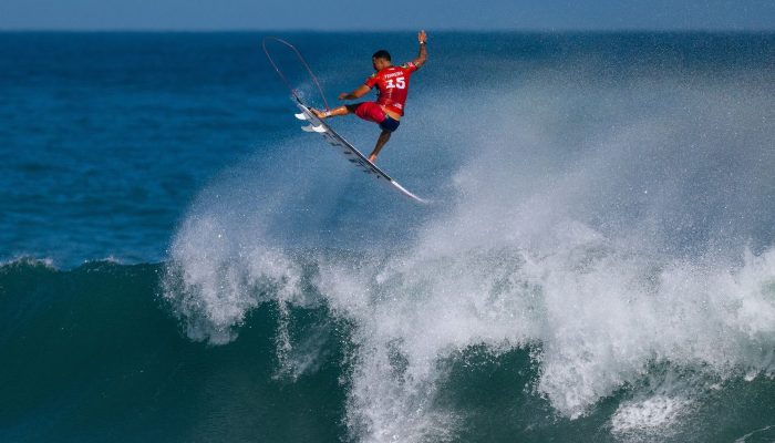 Brasil Tem 4 Surfistas nas Quartas da Etapa de Saquarema