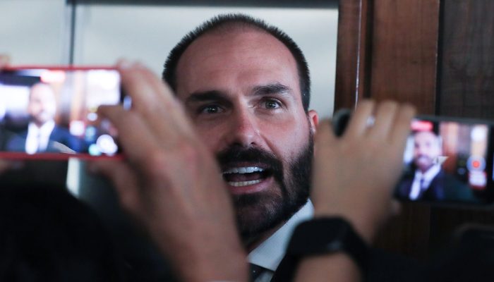 STF Julga Eduardo Bolsonaro por Coação em Processo