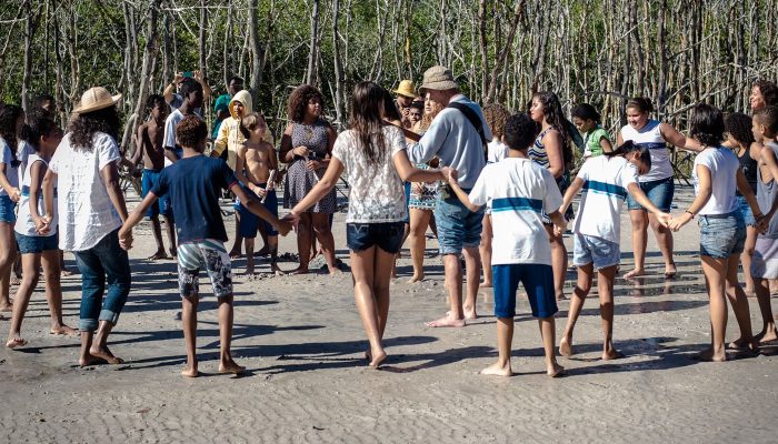 Projeto Ensina Música e Valoriza Mangue no Rio