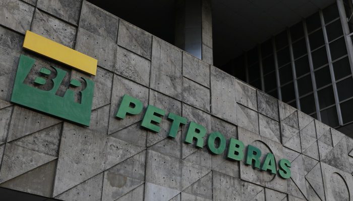 Petrobras Anuncia Redução no Preço do Diesel a Partir de Segunda-feira