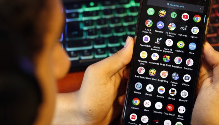 AGU Cobra do Discord Maior Proteção a Crianças e Adolescentes