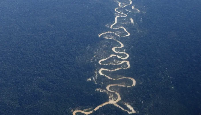 Defesa e Minerais Críticos: Desafios da Política Externa Brasileira na Amazônia