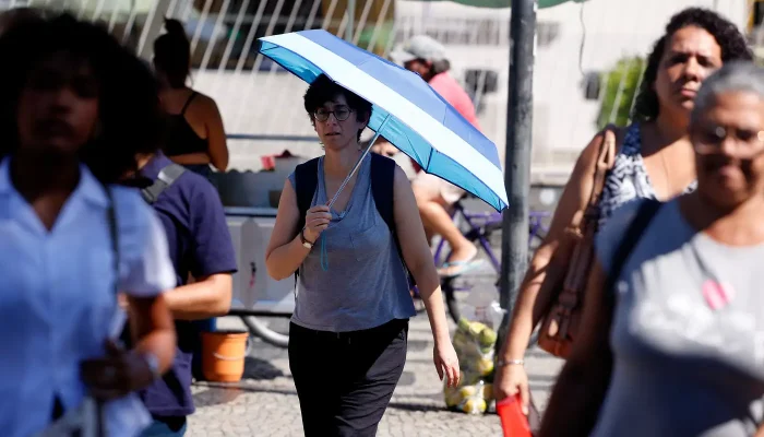 Salário Mínimo Projetado em R$ 1.741 para 2027