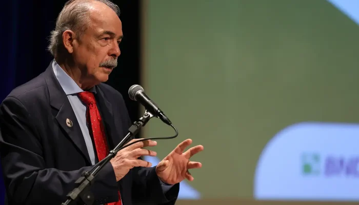 BNDES Registra Lucro Recorde de R$ 9,2 Bilhões no Primeiro Semestre
