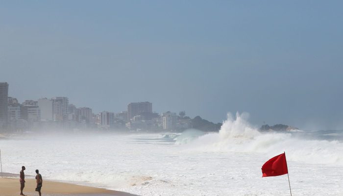 Alerta de Ressaca e Frio no Rio de Janeiro
